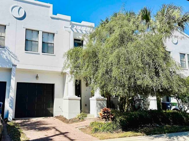 property at 109 S Packwood Ave
