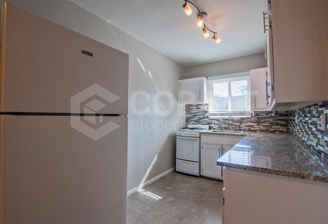 767 Greenwood Ave NE in Atlanta, GA - Building Photo - Building Photo