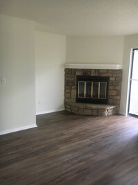 7379 Gore Range Rd, Unit 105 in Littleton, CO - Building Photo - Building Photo