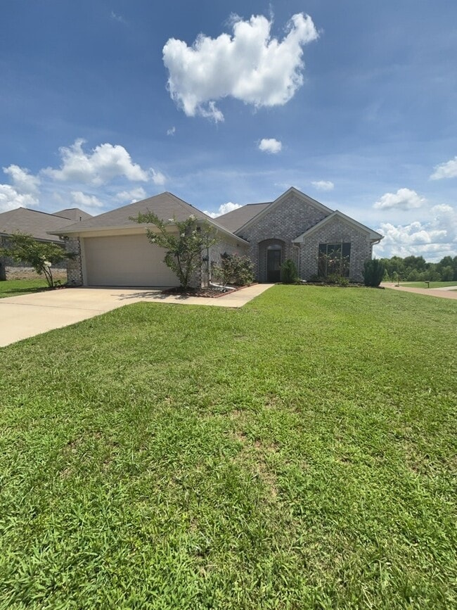 property at 1502 Arcadia Ln
