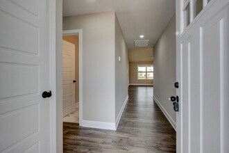1235 Racker Dr in Clarksville, TN - Building Photo - Building Photo