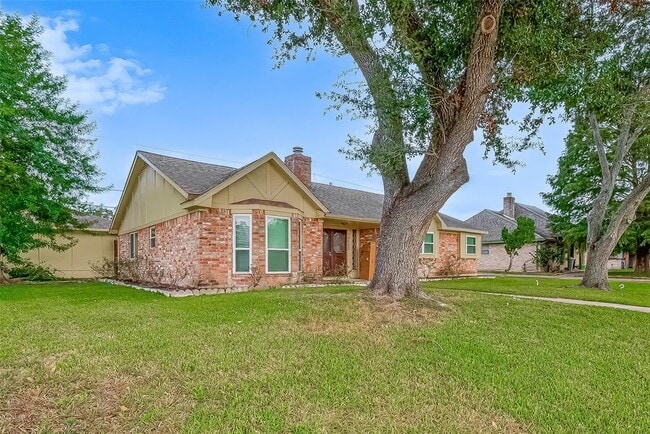 13022 Naples Ln in Stafford, TX - Building Photo - Building Photo