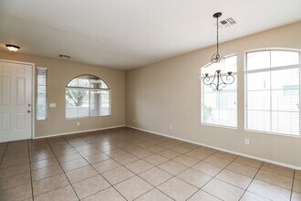 6639 S 17th Ave in Phoenix, AZ - Building Photo - Building Photo