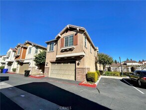 631 S Brampton Ave in Rialto, CA - Building Photo - Building Photo