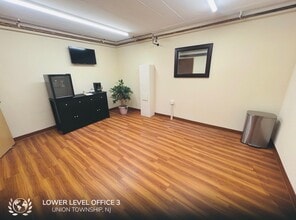 301 Tucker Ave in Union, NJ - Building Photo - Building Photo