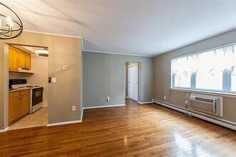 40 Ellington St in East Orange, NJ - Building Photo - Building Photo