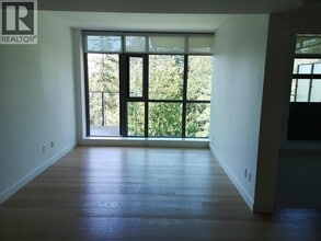 5782 Berton Ave in Vancouver, BC - Building Photo - Building Photo