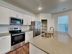 11019 S Blue Byu Dr in South Jordan, UT - Building Photo - Building Photo