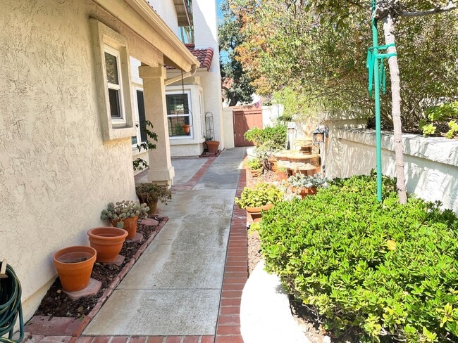 1746 Willowspring Dr N in Encinitas, CA - Building Photo - Building Photo