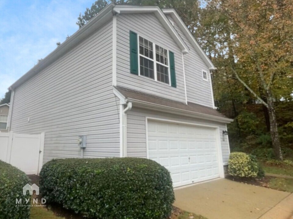 664 Bedford Ct in Woodstock, GA - Building Photo