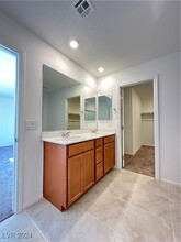 5449 Lynn Crk Ave in Las Vegas, NV - Building Photo - Building Photo