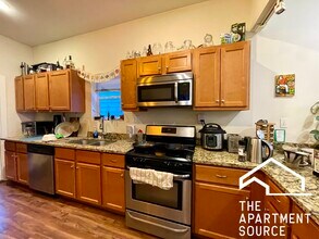 1921 N Francisco Ave, Unit 1 in Chicago, IL - Building Photo - Building Photo