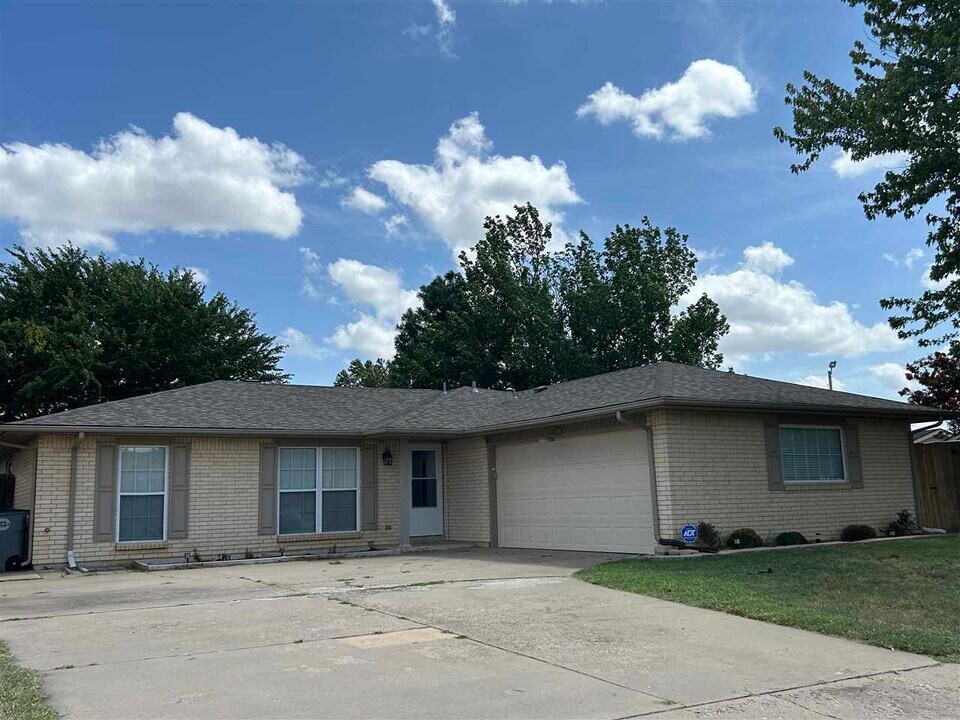 4626 NE Bell Ave in Lawton, OK - Building Photo
