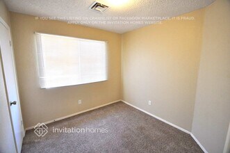 801 W Piute Ave in Phoenix, AZ - Building Photo - Building Photo