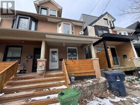 30 Endean Ave in Toronto, ON - Building Photo