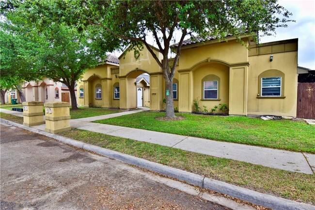 1705 Douglas in Pharr, TX - Building Photo - Building Photo