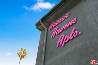 2922 Hauser Blvd in Los Angeles, CA - Building Photo - Building Photo