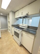 4521 W McNab Rd in Pompano Beach, FL - Building Photo - Building Photo