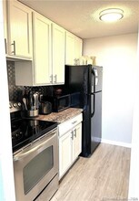 83 Cinnamon Spring in South Windsor, CT - Foto de edificio - Building Photo