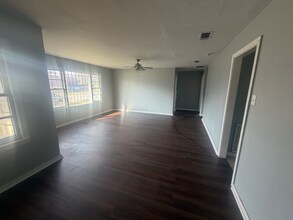 519 Bay Bridge Rd, Unit A in Prichard, AL - Building Photo - Building Photo