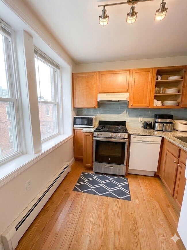 1054 Cambridge St, Unit 4F in Cambridge, MA - Building Photo - Building Photo