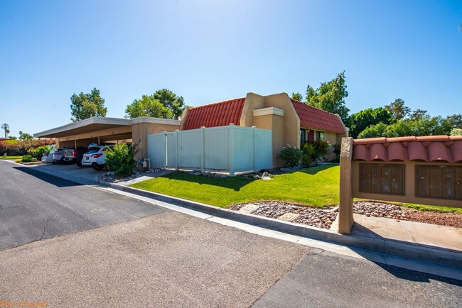 69746 Encanto Ct in Rancho Mirage, CA - Building Photo - Building Photo