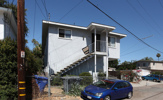 4539 Spring St in La Mesa, CA - Building Photo - Building Photo