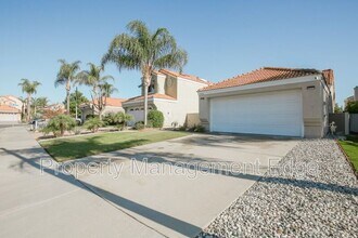41172 Geranio Cir in Murrieta, CA - Building Photo - Building Photo