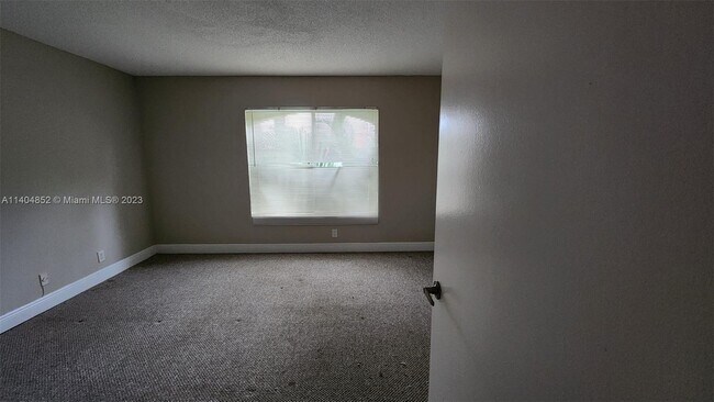 815 Boynton Beach Blvd-Unit -12-202 in Boynton Beach, FL - Building Photo - Building Photo