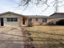 549 N 62nd St in Waco, TX - Building Photo