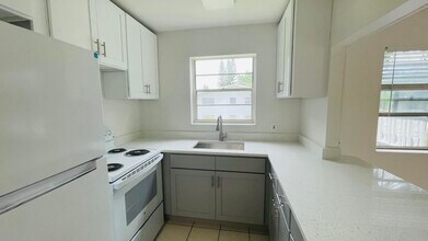 68 Canterbury C in West Palm Beach, FL - Building Photo - Building Photo