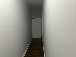 146-150 Manhattan Ave in Jersey City, NJ - Foto de edificio - Building Photo