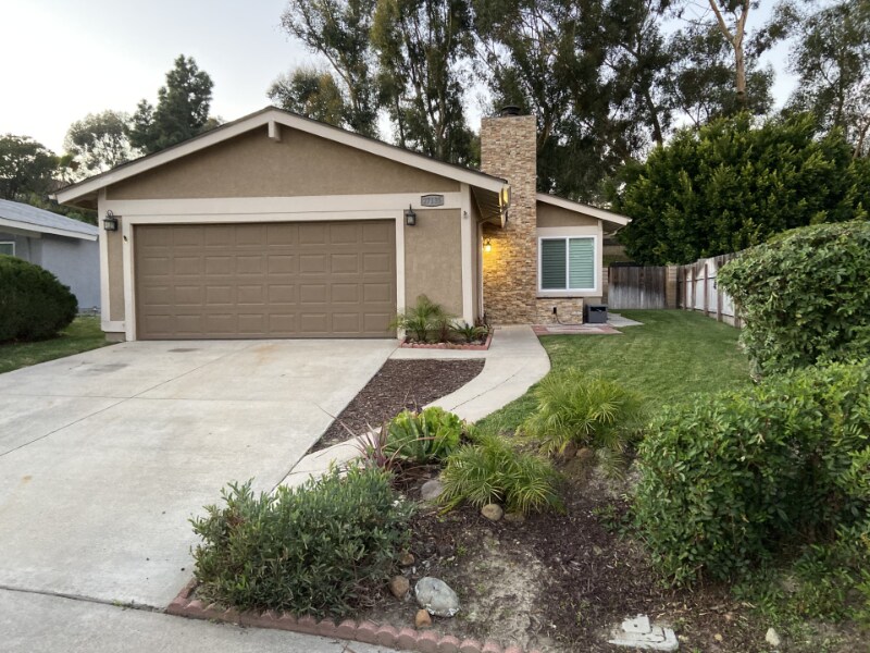 27135 Cipres in Mission Viejo, CA - Building Photo