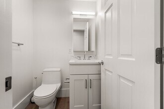 458 Massachusetts Ave, Unit 1 in Cambridge, MA - Building Photo - Building Photo