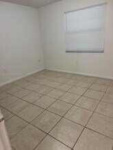 2401 Van Buren St in Hollywood, FL - Building Photo - Building Photo