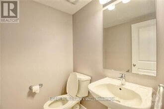 66 Knockaderry Cres in Ottawa, ON - Building Photo - Building Photo