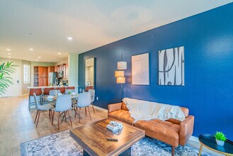 1275 E University Dr in Tempe, AZ - Building Photo - Building Photo