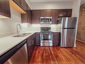 3112 Warsaw Ave, Unit 202 in Cincinnati, OH - Building Photo - Building Photo