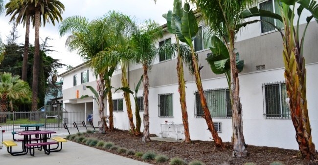 Helena Apartments in Los Angeles, CA - Foto de edificio