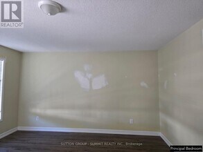 329 Edgehill Dr in Barrie, ON - Building Photo - Building Photo