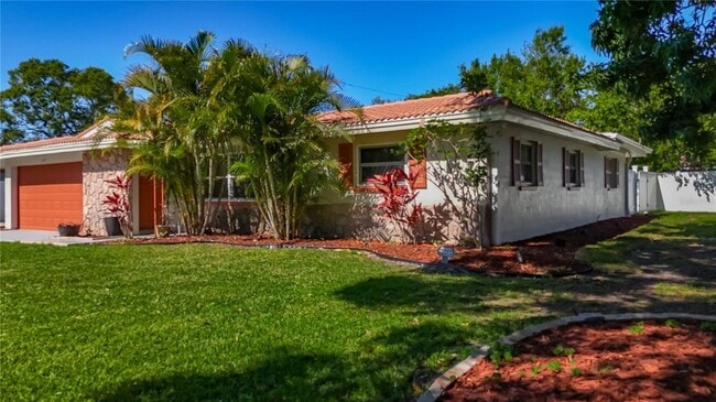 1469 S Hillcrest Ave in Clearwater, FL - Building Photo - Building Photo