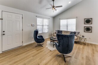 1802 Harvey St in Austin, TX - Building Photo - Building Photo