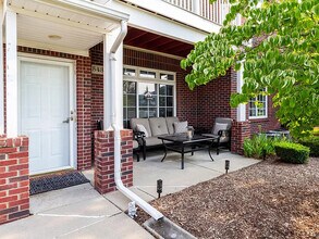 5439 Twin Oaks Dr, Unit 5439 Twin Oaks in Sterling Heights, MI - Foto de edificio - Building Photo