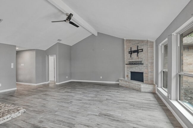 property at 638 Fair Oak Dr