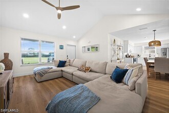 738 95th Ave N in Naples, FL - Building Photo - Building Photo