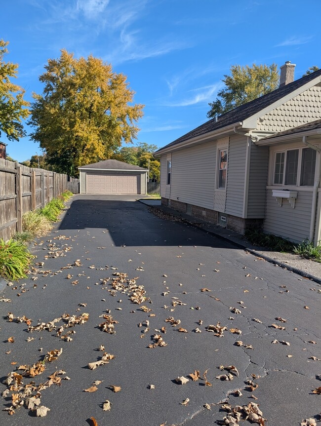 14837 Keating Ave in Midlothian, IL - Building Photo - Building Photo