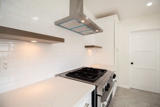 17016 Van Ness Ave in Torrance, CA - Foto de edificio - Building Photo