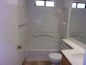 832 Morissette Way in Vacaville, CA - Building Photo - Building Photo