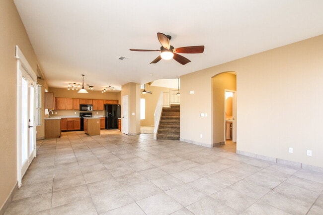 2575 S 159th Ave in Goodyear, AZ - Foto de edificio - Building Photo