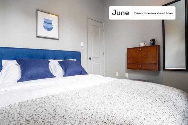 Room in Shared 5 bed/2 bath home in New York, NY - Building Photo - Building Photo
